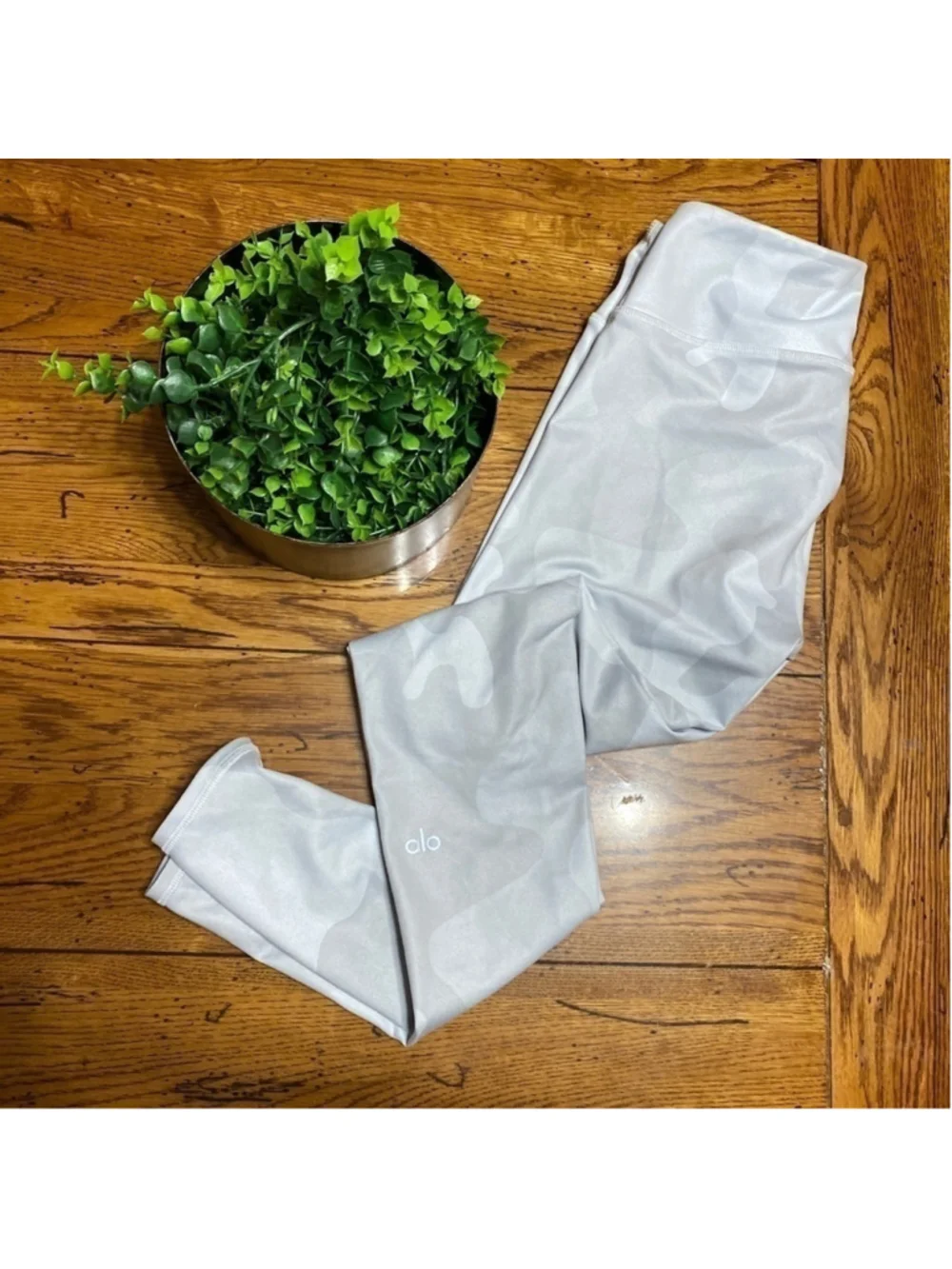 ALO yoga high waist vapor performance legging grey camouflage camo sz XS.